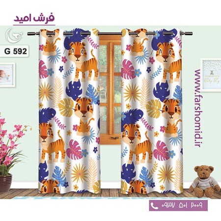 یک جفت پنل پرده پانچی دوخت شده و آماده نصب طرح ببر کد 592